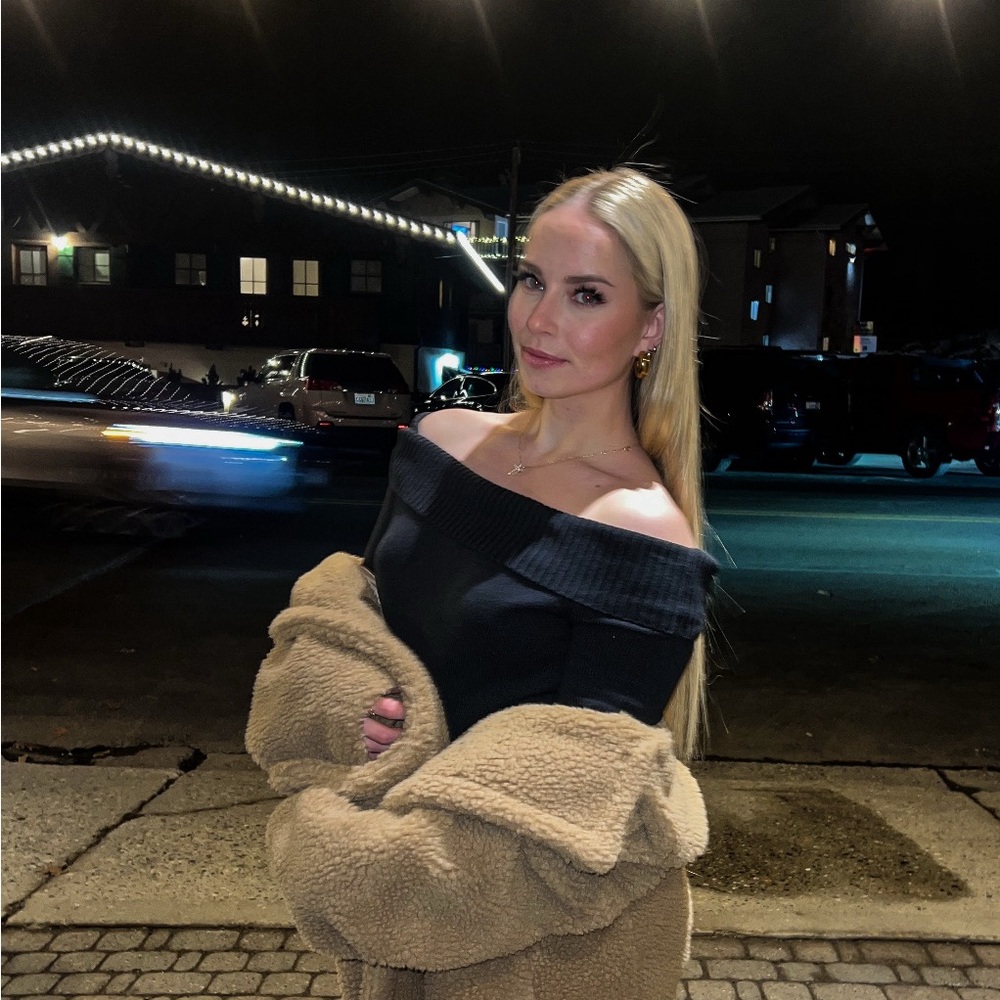 Meet your Posher, Brooke